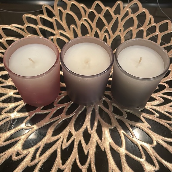 Never Used Scented Candles - Picture 2 of 2